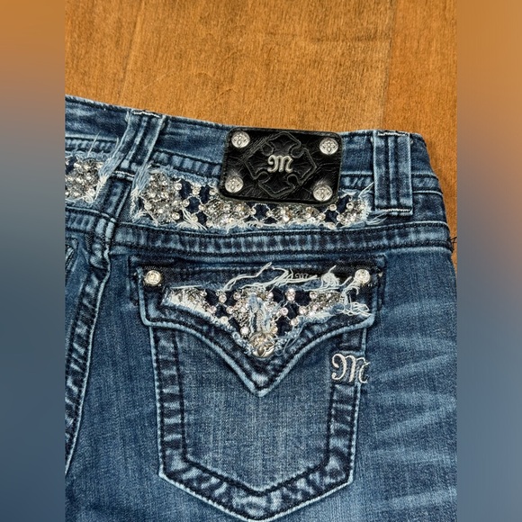 Miss Me Boyfriend Capri Denim Jeans Bling Embroidered Y2K Sequin Women's Sz 28 - Picture 8 of 10